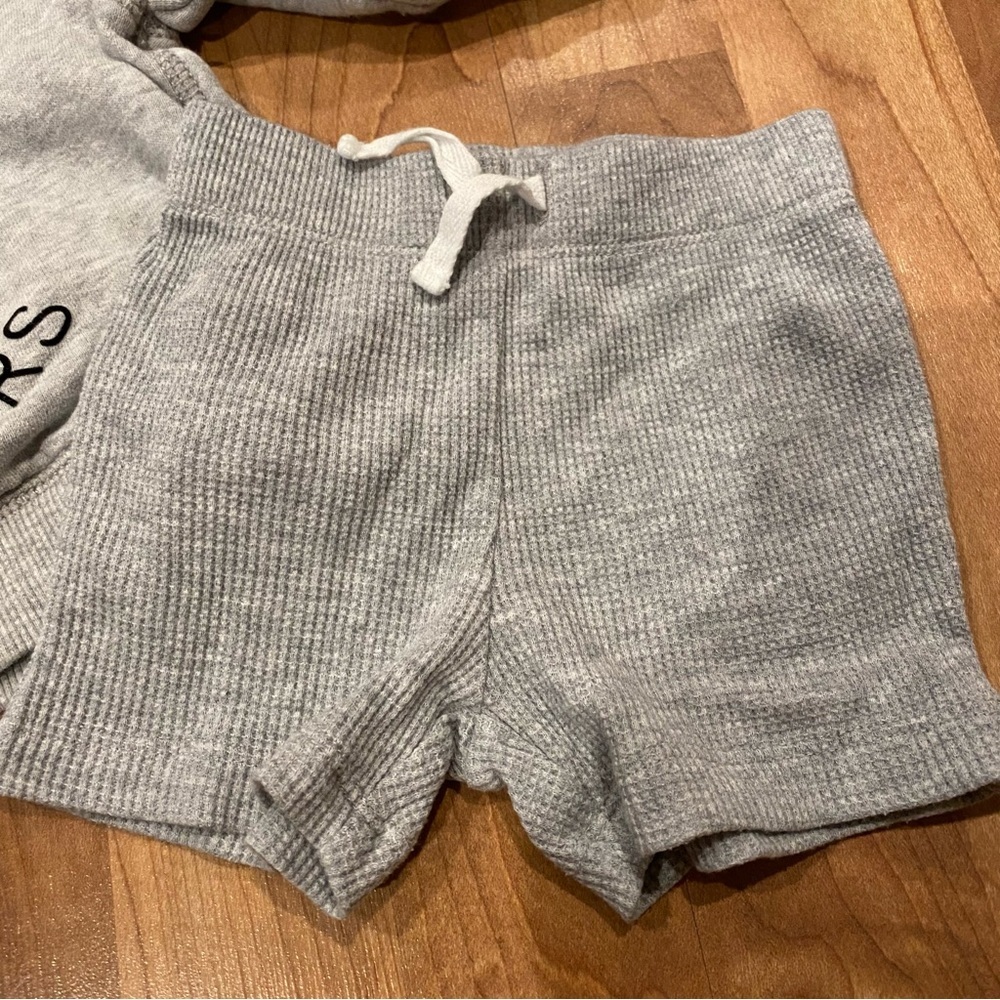 Carters Baby Boy 9 month Outfit Fox Sweater Jersey Shorts Set Clothing 4/$20 🛑 - Picture 3 of 5